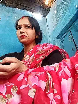 Jooli xx online show from 9, 4, 2026