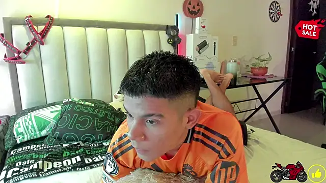 Snapshot of Jack_castell chatting on 16, 10, 2025 Jack castell online show from 16, 10, 2025