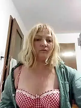 LiluLiluLilu online show from 22, 9, 2025