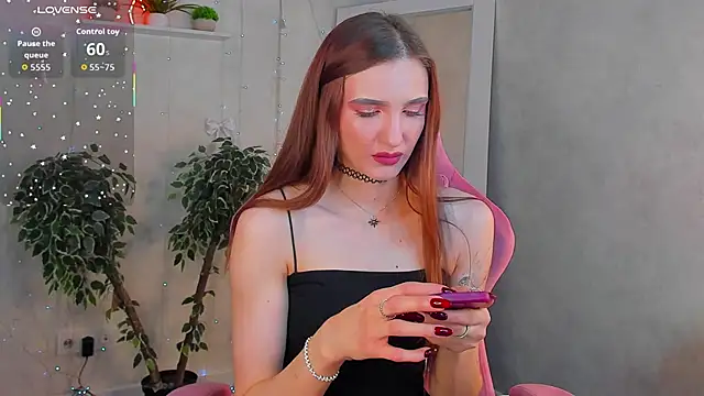 Snapshot of Alisha_Green chatting on 12, 6, 2026 Alisha Green online show from 12, 6, 2026