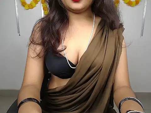 Snapshot of heavan_girl chatting on 10, 11, 2025 heavan girl online show from 10, 11, 2025