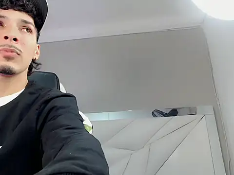 yankees  online show from 15, 11, 2025