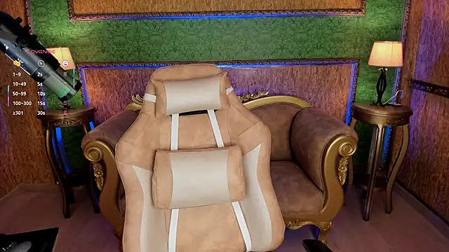 Snapshot of DaniCollinn_ chatting on 12, 9, 2025 DaniCollinn online show from 12, 9, 2025