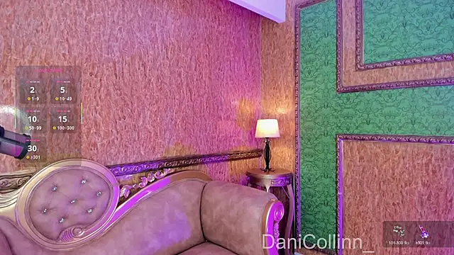 Snapshot of DaniCollinn_ chatting on 4, 10, 2025 DaniCollinn online show from 4, 10, 2025