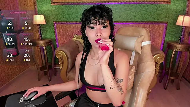 Snapshot of DaniCollinn_ chatting on 16, 10, 2025 DaniCollinn online show from 16, 10, 2025