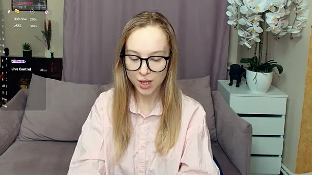 SoonMoor online show from 1, 2, 2026