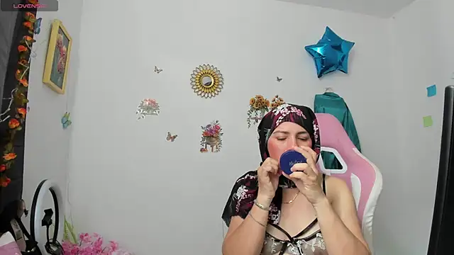 dalila kemur online show from 7, 2, 2026