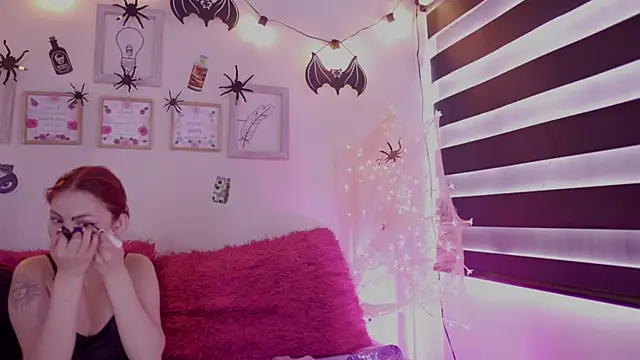 Rebecah 1 online show from 15, 10, 2025