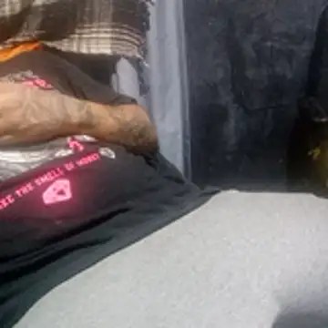 johnboones10 online show from 15, 4, 2026