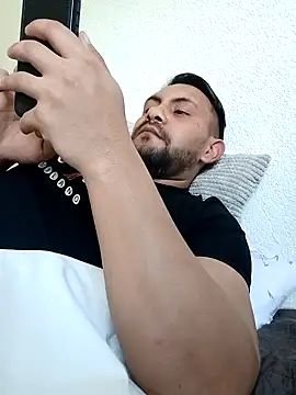 couplebest1 online show from 9, 4, 2026