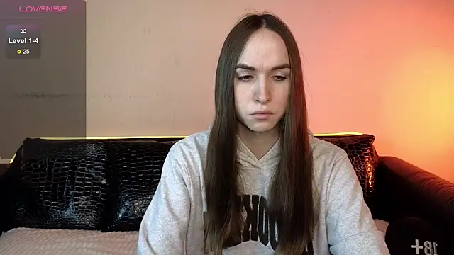 Angeel Kate online show from 26, 9, 2025