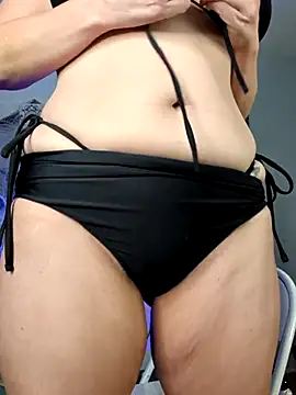 Snapshot of CassandraChaos chatting on 22, 10, 2025 CassandraChaos online show from 22, 10, 2025