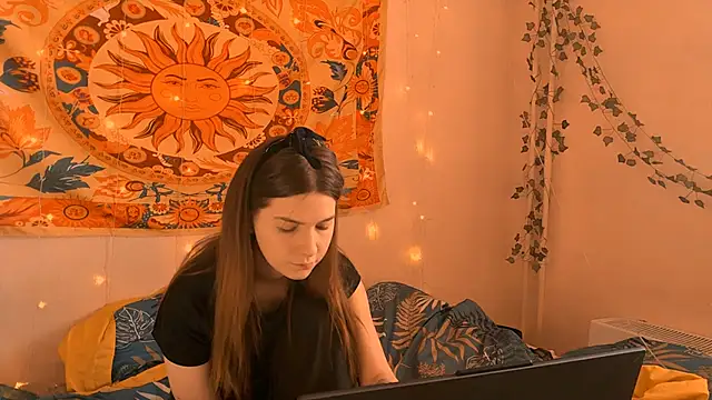 AliceCUNTach online show from 8, 3, 2026