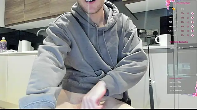 DominantAlex18 online show from 23, 12, 2025