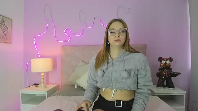 EmaRae1499 online show from 31, 10, 2025