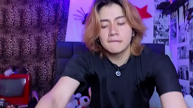 Snapshot of Vamps_Lovers chatting on 3, 12, 2025 Vamps Lovers online show from 3, 12, 2025