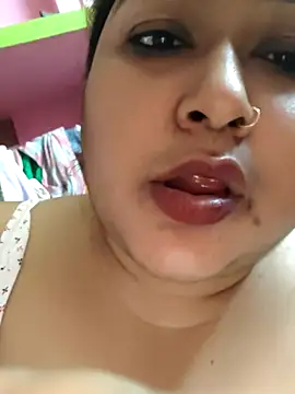 Snapshot of hotbhabhi011 chatting on 13, 10, 2025 hotbhabhi011 online show from 13, 10, 2025