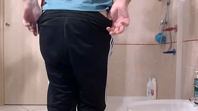 Amicisegreti online show from 13, 3, 2026