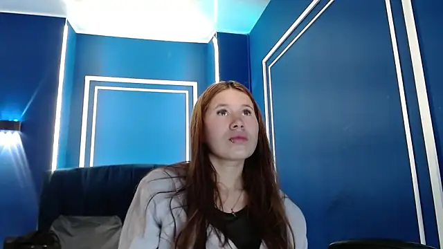 Snapshot of Olivia11_ chatting on 18, 9, 2025 Olivia11  online show from 18, 9, 2025