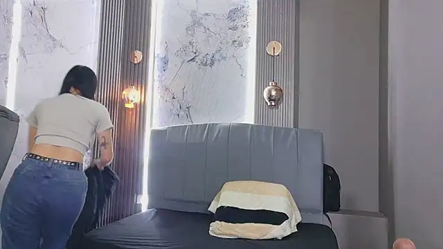 Olivia11  online show from 16, 4, 2026