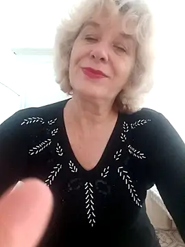 52MiaLove02 online show from 24, 9, 2025