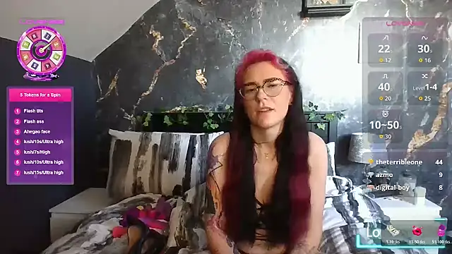 Snapshot of Harley-Moon chatting on 2, 11, 2025 Harley-Moon online show from 2, 11, 2025