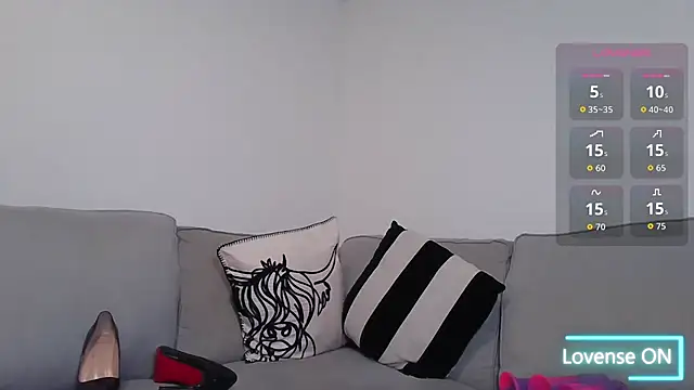 Snapshot of Harley-Moon chatting on 24, 11, 2025 Harley-Moon online show from 24, 11, 2025