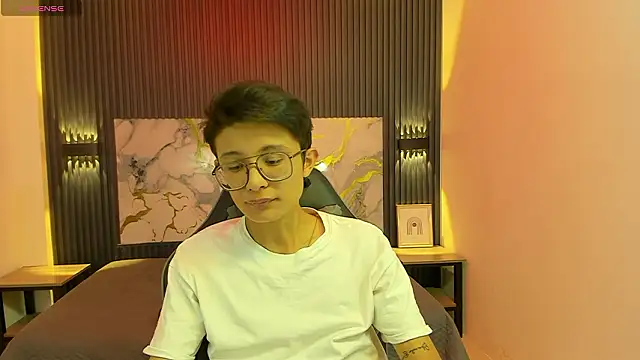 SantiagoRusso18 online show from 31, 1, 2026