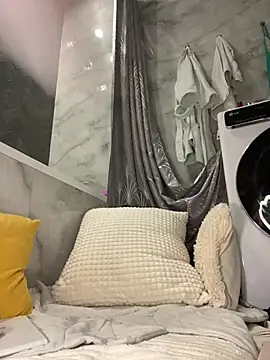 Kitty Kisss online show from 18, 2, 2026