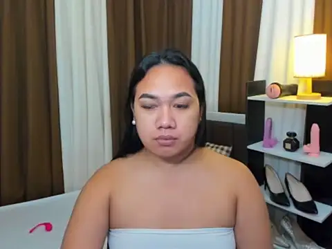 TsUncutKaren online show from 26, 10, 2025