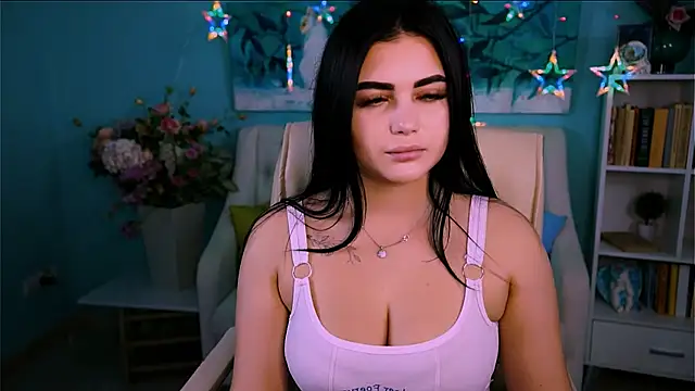 Snapshot of NaomiWilsons chatting on 23, 9, 2025 NaomiWilsons online show from 23, 9, 2025