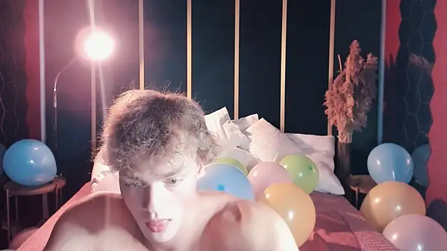 ChaseMuscular online show from 17, 9, 2025