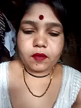 Snapshot of Priya_tyagi chatting on 18, 9, 2025 Priya tyagi online show from 18, 9, 2025