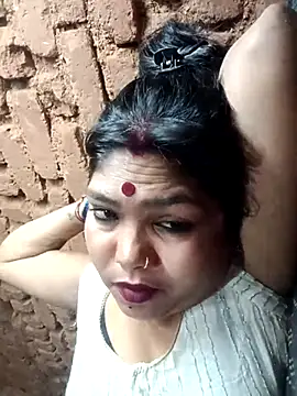 Snapshot of Priya_tyagi chatting on 18, 9, 2025 Priya tyagi online show from 18, 9, 2025
