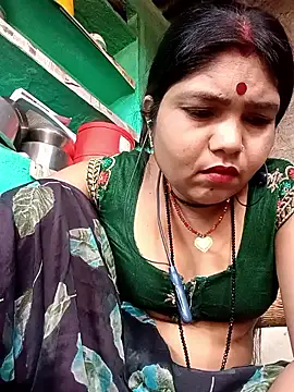 Snapshot of Priya_tyagi chatting on 2, 10, 2025 Priya tyagi online show from 2, 10, 2025