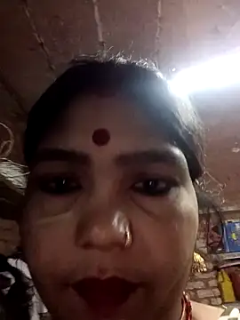 Snapshot of Priya_tyagi chatting on 10, 10, 2025 Priya tyagi online show from 10, 10, 2025