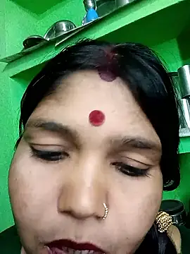 Snapshot of Priya_tyagi chatting on 18, 10, 2025 Priya tyagi online show from 18, 10, 2025