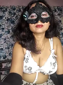 Snapshot of yours_sugar_babe chatting on 3, 7, 2026 yours sugar babe online show from 3, 7, 2026