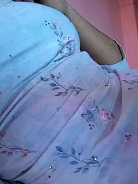 Snapshot of ariya-03 chatting on 18, 11, 2025 ariya-03 online show from 18, 11, 2025