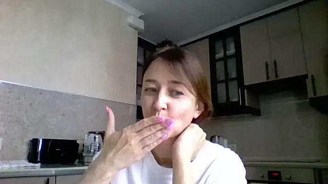 Avenique online show from 14, 10, 2025
