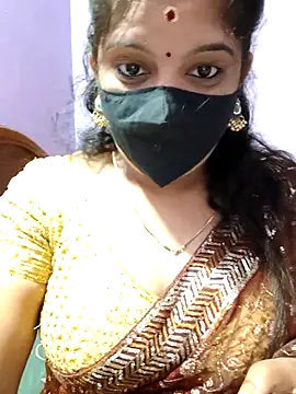 Snapshot of luci-queen chatting on 22, 9, 2025 luci-queen online show from 22, 9, 2025