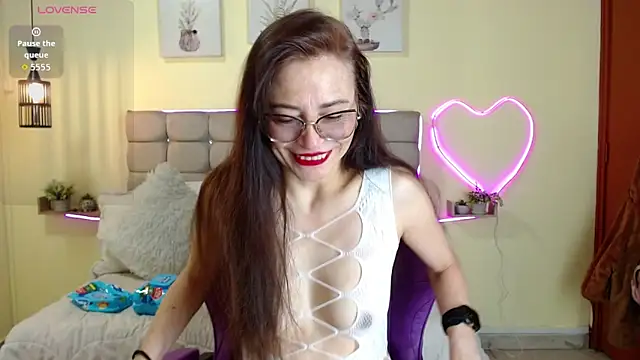 Snapshot of _naomi_s chatting on 15, 6, 2026 naomi s online show from 15, 6, 2026