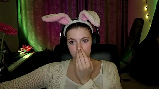 CutieAnny online show from 24, 3, 2026