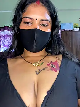 Snapshot of V-Hot-Sweti chatting on 21, 9, 2025 V-Hot-Sweti online show from 21, 9, 2025