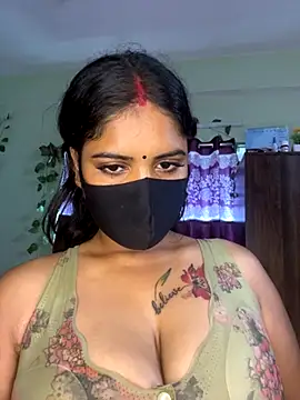 Snapshot of V-Hot-Sweti chatting on 27, 9, 2025 V-Hot-Sweti online show from 27, 9, 2025