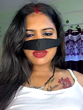 Snapshot of V-Hot-Sweti chatting on 30, 9, 2025 V-Hot-Sweti online show from 30, 9, 2025