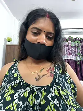 Snapshot of V-Hot-Sweti chatting on 7, 10, 2025 V-Hot-Sweti online show from 7, 10, 2025