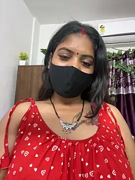 Snapshot of V-Hot-Sweti chatting on 15, 10, 2025 V-Hot-Sweti online show from 15, 10, 2025