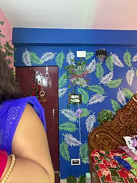 Snapshot of V-Hot-Sweti chatting on 4, 2, 2026 V-Hot-Sweti online show from 4, 2, 2026