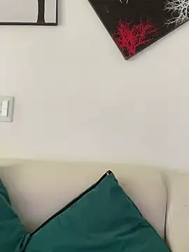 zaracollins01 online show from 18, 9, 2025